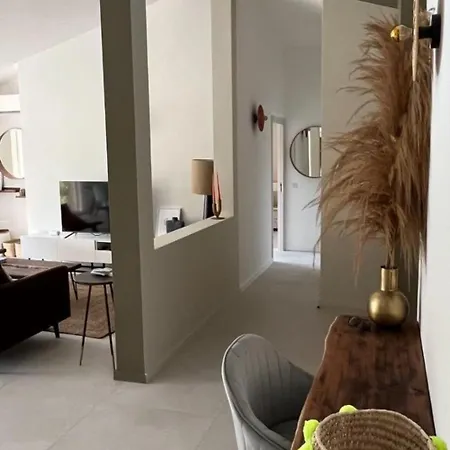 Fiori Vecchio Avec Piscine Privee Willa *